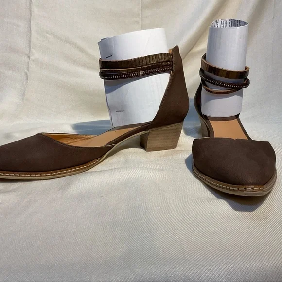 Sundance Dark Brown Women's Heels - Picture 4 of 6